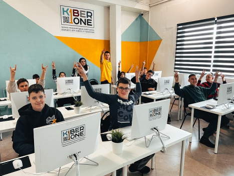 Детский лагерь «KIBERone», Отрадное - Москва, улица Римского-Корсакова, 11к3, купить путевку